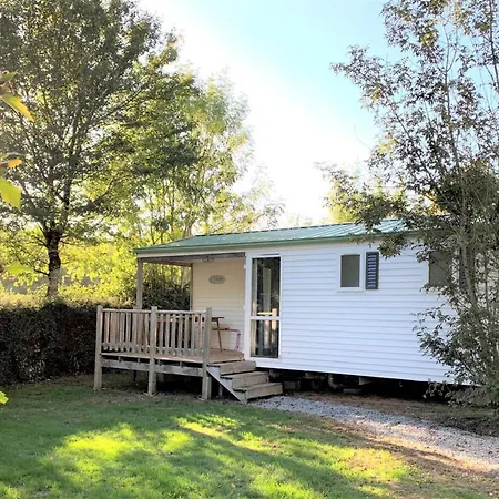 مكان تخييم Mobil-home Cosy Avec Terrasse - 3 Pers. - Api-1-52-2130
